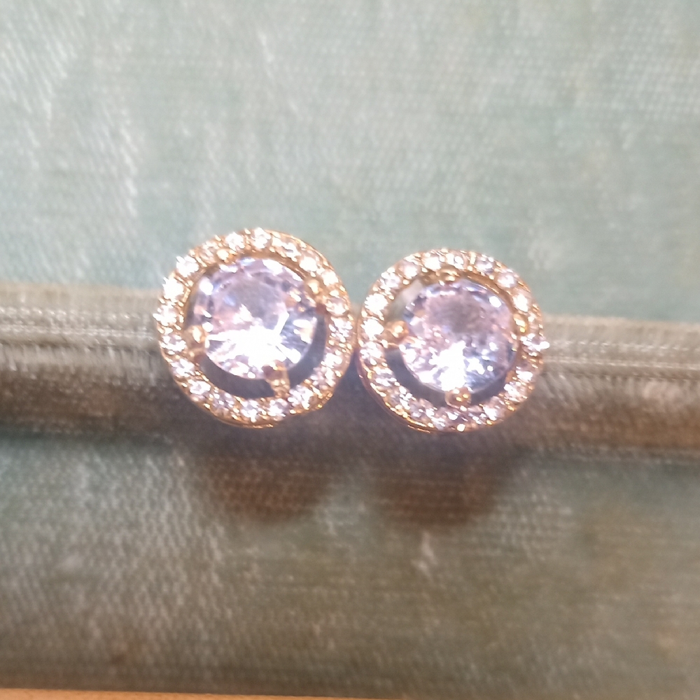 Elegant Gold Tone White Clear Crystal Stud Earrings